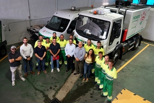 Promedio incorpora nuevos camiones de recogida de enseres y limpieza por agua a presión en Zafra