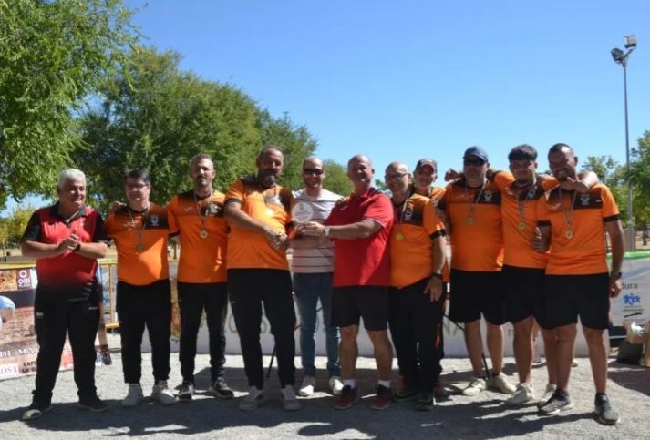 Gran ambiente y deportividad en la Fase Final del Campeonato de Extremadura de Petanca celebrado en Los Santos de Maimona