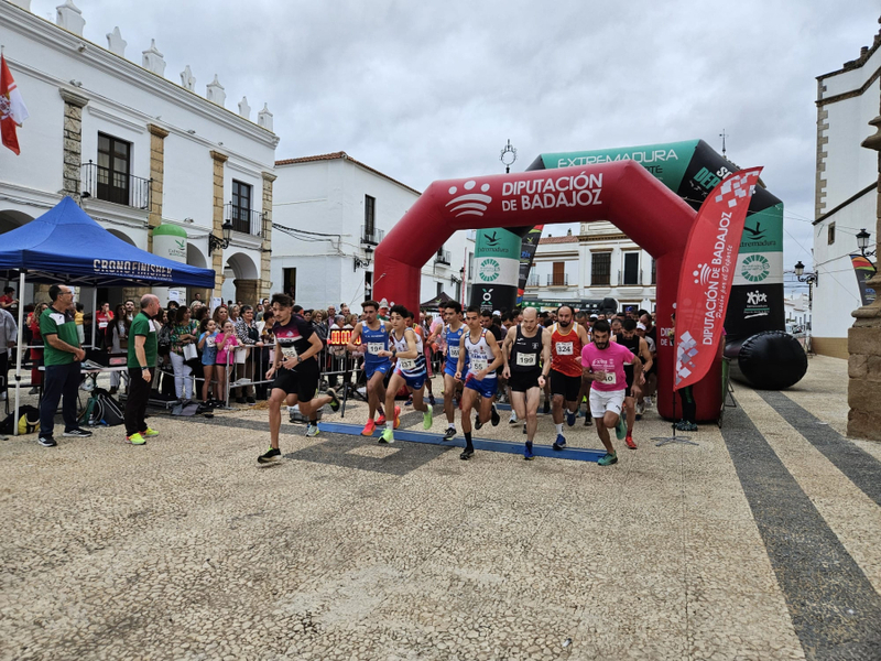 Jorge González y María Mercedes Pila ganadores absolutos de la XVIII Prueba Urbana `Ciudad de Fuente del Maestre´