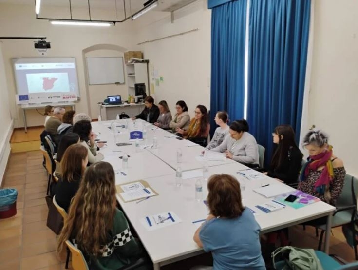 El Taller de Activación de la Mujer Rural de Raíces en Los Santos de Maimona congregó a distintas entidades y participantes