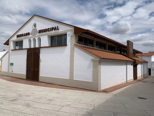 Abierto el plaza para solicitar la concesión de puestos del Mercado de Abastos de Los Santos de Maimona