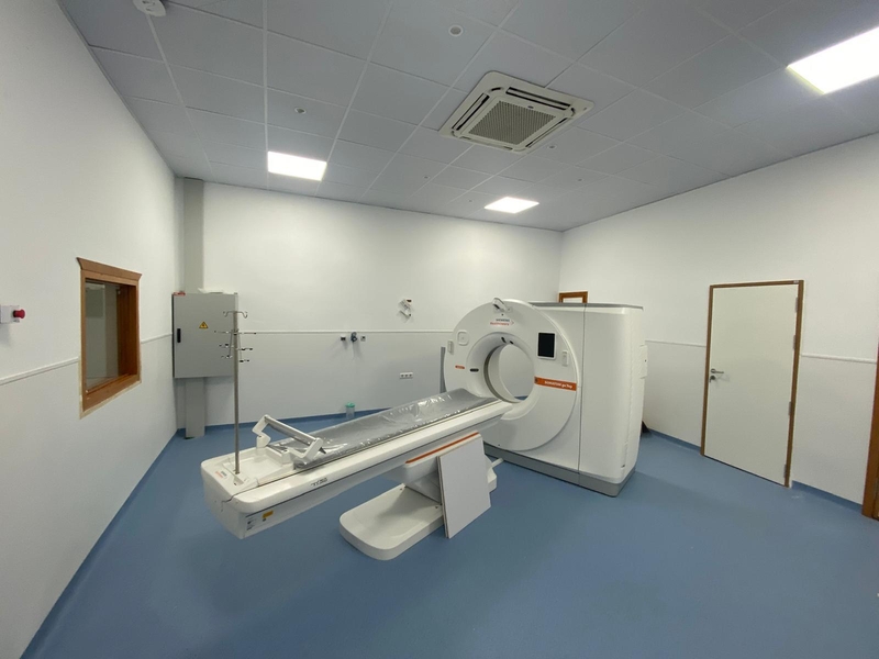 El Área de Salud de Llerena - Zafra incorpora 16 ecógrafos de última generación, 4 arcos quirúrgicos, 1 telemando, 1 TAC y nuevos espacios